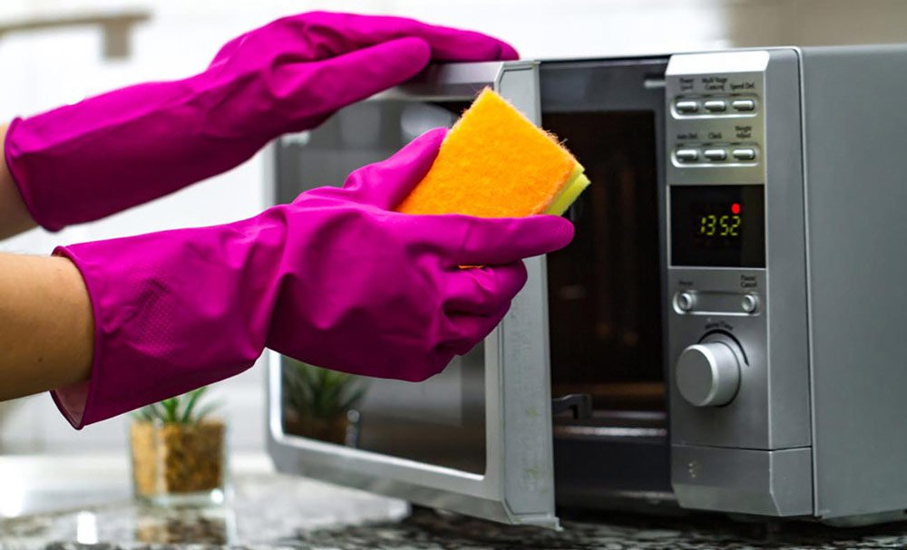 Professional Microwave Cleaning – Hygienic Inside & Out